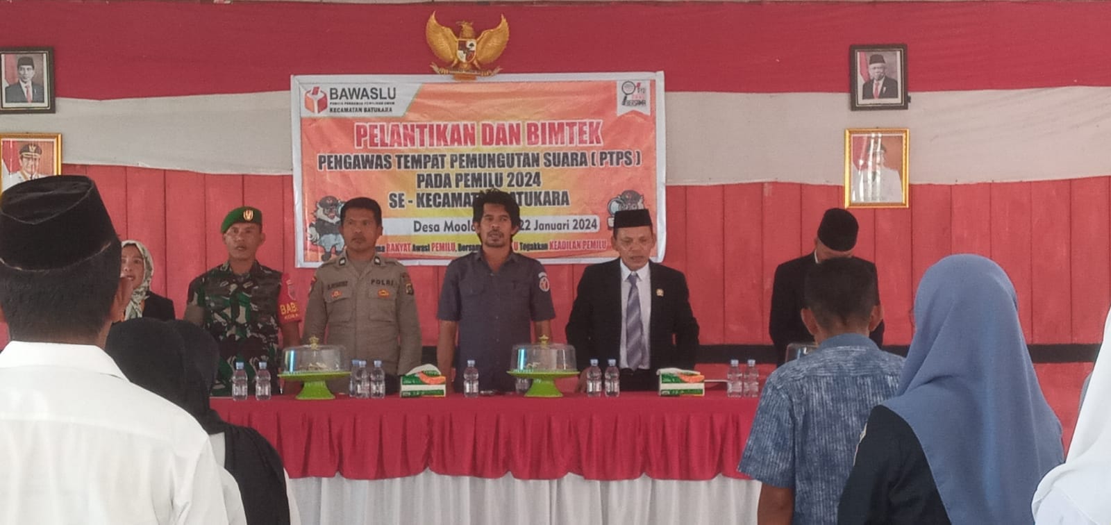 Ketua Bawaslu Kabupaten Muna Menghadiri Pelantikan dan Bimtek PTPS Kecamatan Batukara