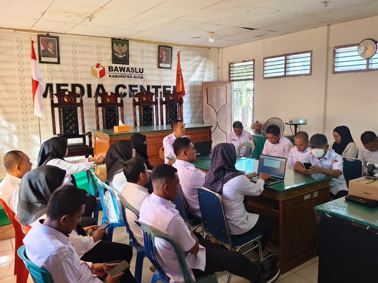 Rapat Internal Menenai Kelengkapan Data dan Arsip