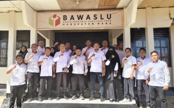 memastikan kedisiplinan dan pelaksanaan tugas pegawai